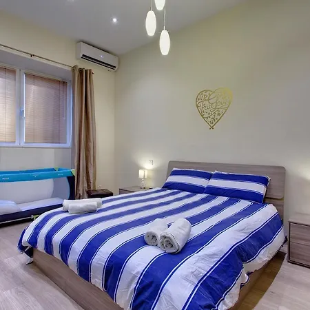 3br Family Apt In A Great Location Side Seaviews * Sliema