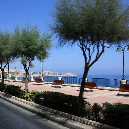 3br Family Apt In A Great Location Side Seaviews Apartament Sliema