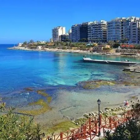 3br Family Apt In A Great Location Side Seaviews Apartment Sliema
